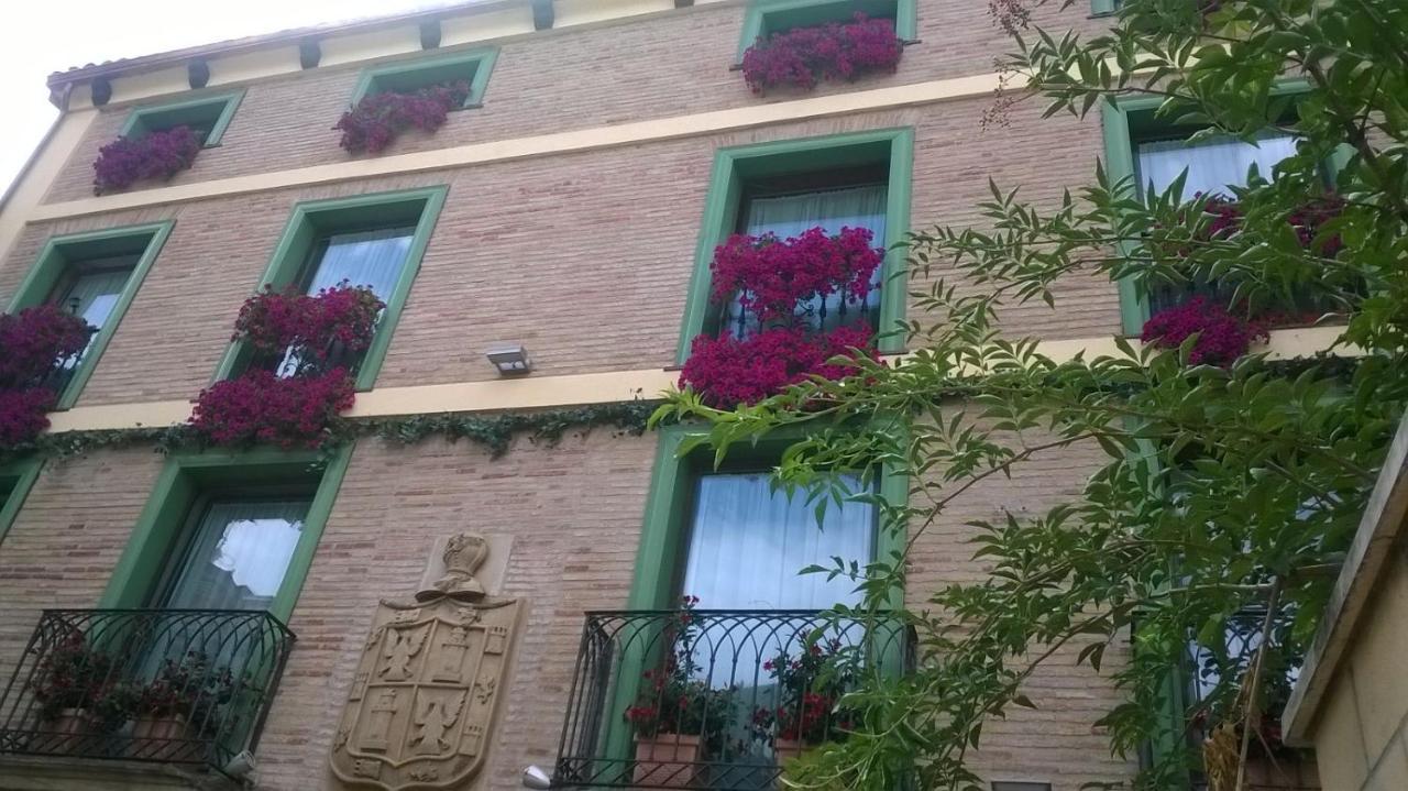 Hotel Duques De Nájera Buitenkant foto