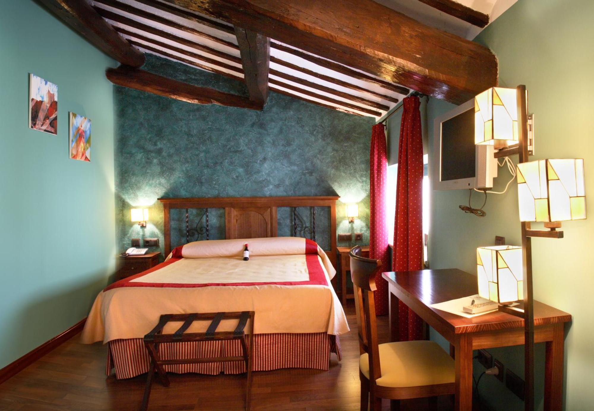 Hotel Duques De Nájera Buitenkant foto
